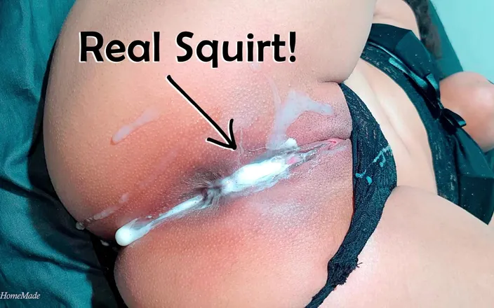 XxHomeMade: What Is Coming Out of Her Pussy? - Real Squirts!