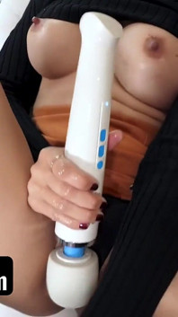 그런 새엄마와 함께, 당신은 그녀에게 흔들리는 오르가즘을 줄 수밖에 없다 ~ 무료 풀영상