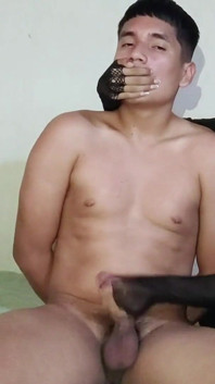 给俘虏男人的快乐结局的撸管打手枪