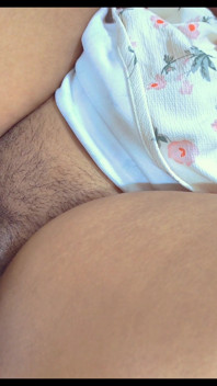 Üvey annenin seksi elbisesi var
