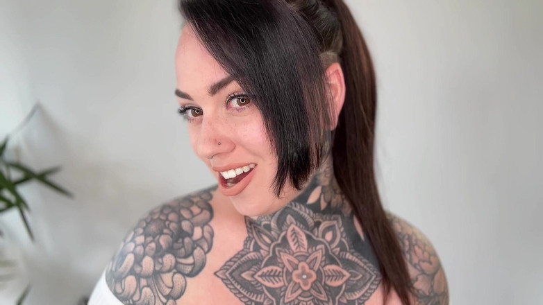 Miss Valentina: Facilitando a dominação financeira