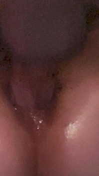 La MILF De Al Lado Abre Sus Piernas - Parte 11
