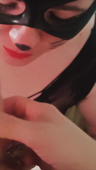 Cute German BBW Kitten Xmaskedmomwifex Likes to Blow Cock
