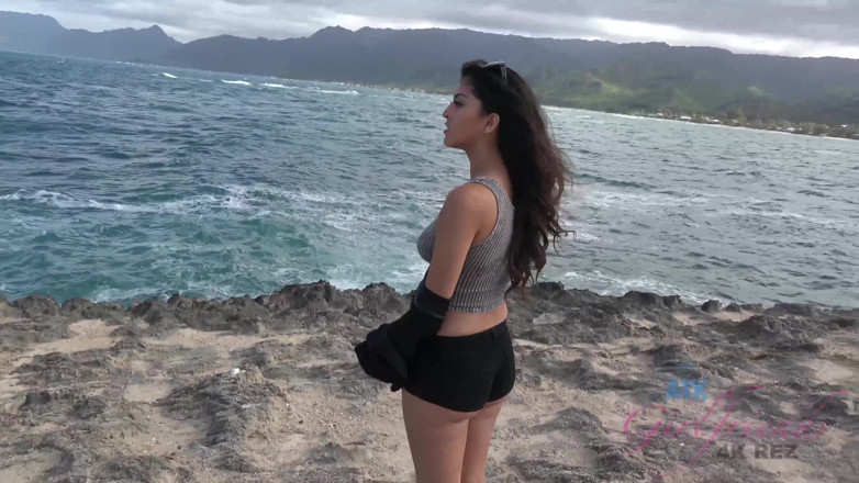 ATK Fans (Girlfriends): Liburan virtual oahu bareng sophia leone 1/2