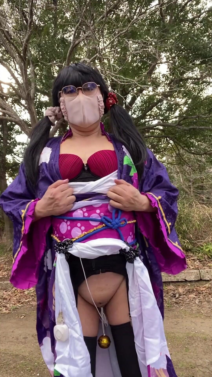 megu2002: No. 104: the Phantom Kimono Beauty Appearing in the Winter Countryside:...