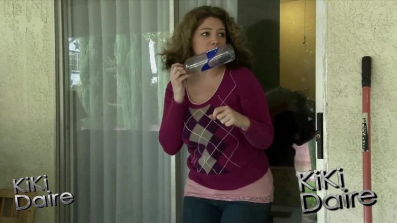 Kiki Daire MILFLand: Gotta Pee