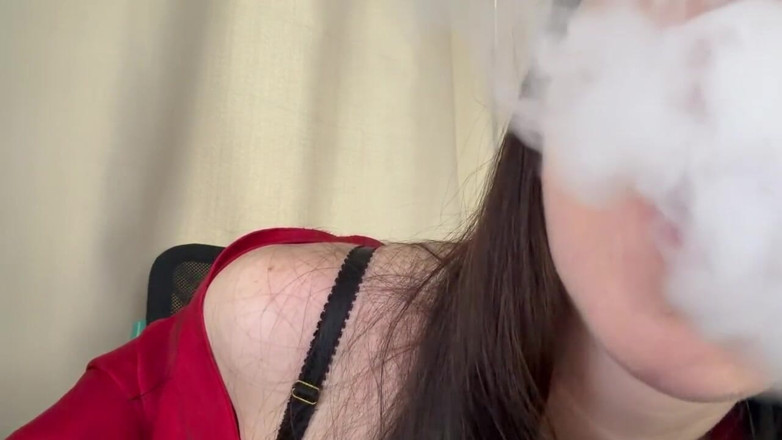 Skinny_lady69: Заворожуюча вейп-удар у вашому обличчі, злив гаманця