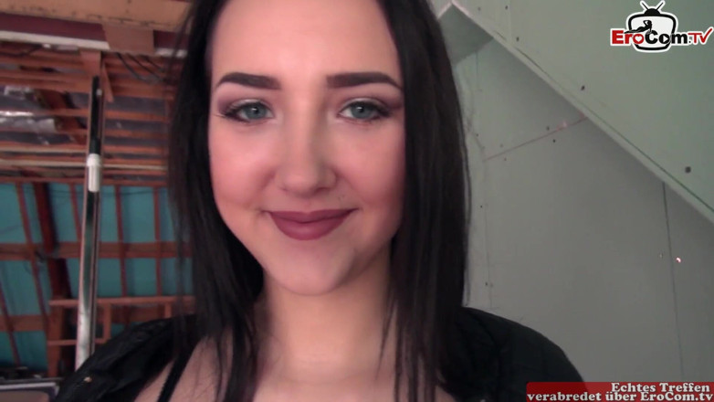EroCom: Black haired teen fucks in her pantyhose