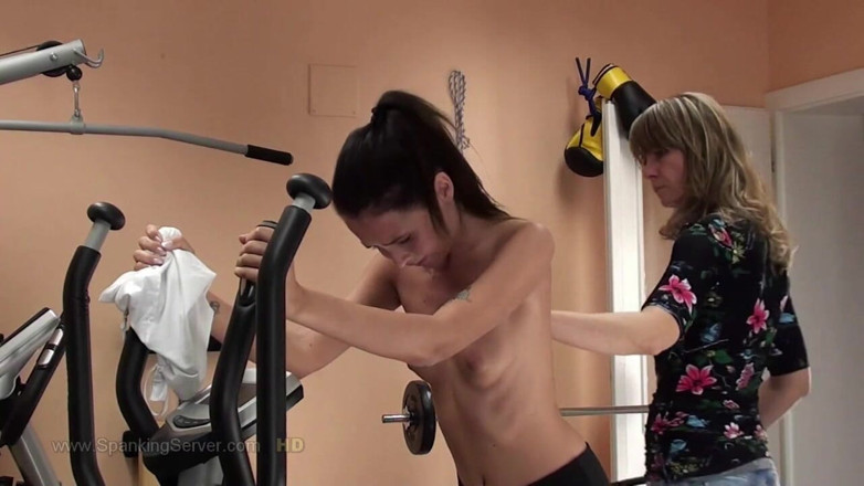 Spanking Server: Sissi bare back whip in the gym