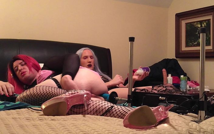 Sissy Bailey Wilde: Kadın egemenliği ve trans kadın sikişme makinesini kullanıyor - derleme 3