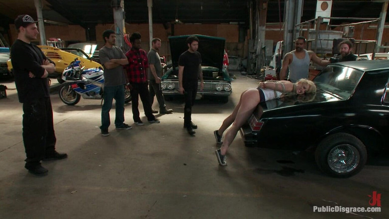 Public Disgrace by Kink: 汚い汚い娼婦