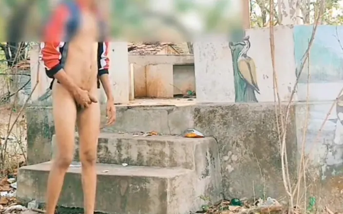 Tani: Long Dick in Garden Public