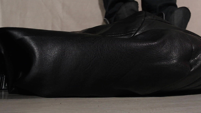 Hunky time: Alpha Se Quitó La Marcha