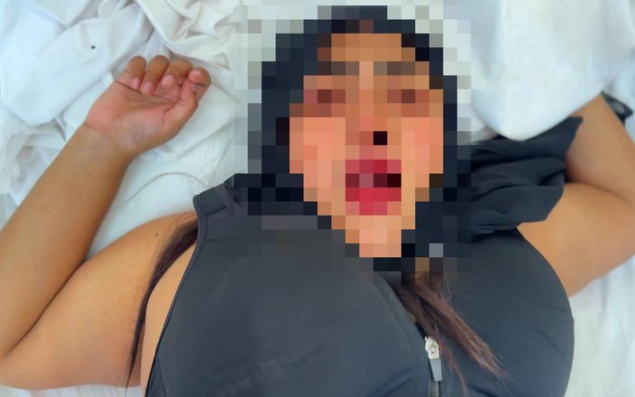 Aria Mia: Muslimische arabische stiefmutter &amp; stiefsohn bett-anteil im hotel!