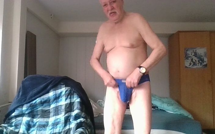 Lothar H: Tanga Anprobe