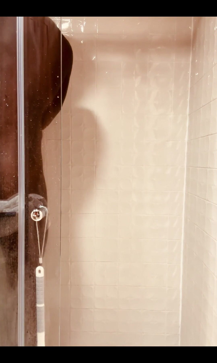 Afro Black XXX: Pojďte se mnou ve sprše