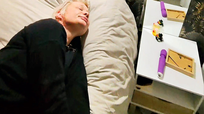 Sofy13: За мій відхід мене добре трахають.