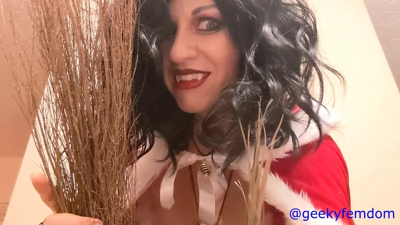 Geeky Femdom: Рождественское шлепанье Krampus