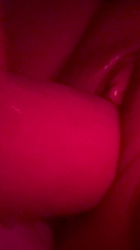 Memek pelacur jalang ini dientot habis-habisan sampai mengerang keenakan