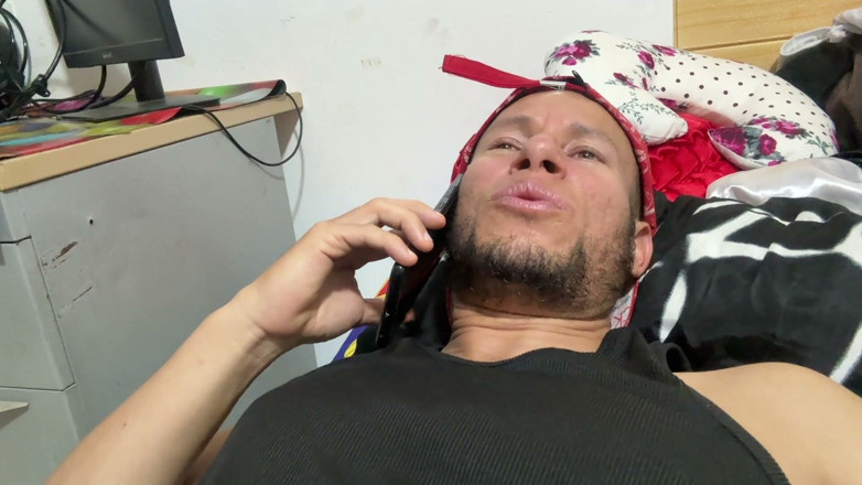 NEGRITA SEXY: Psikolog bir telefon alıyor ve çok ilginç bir şey oluyor