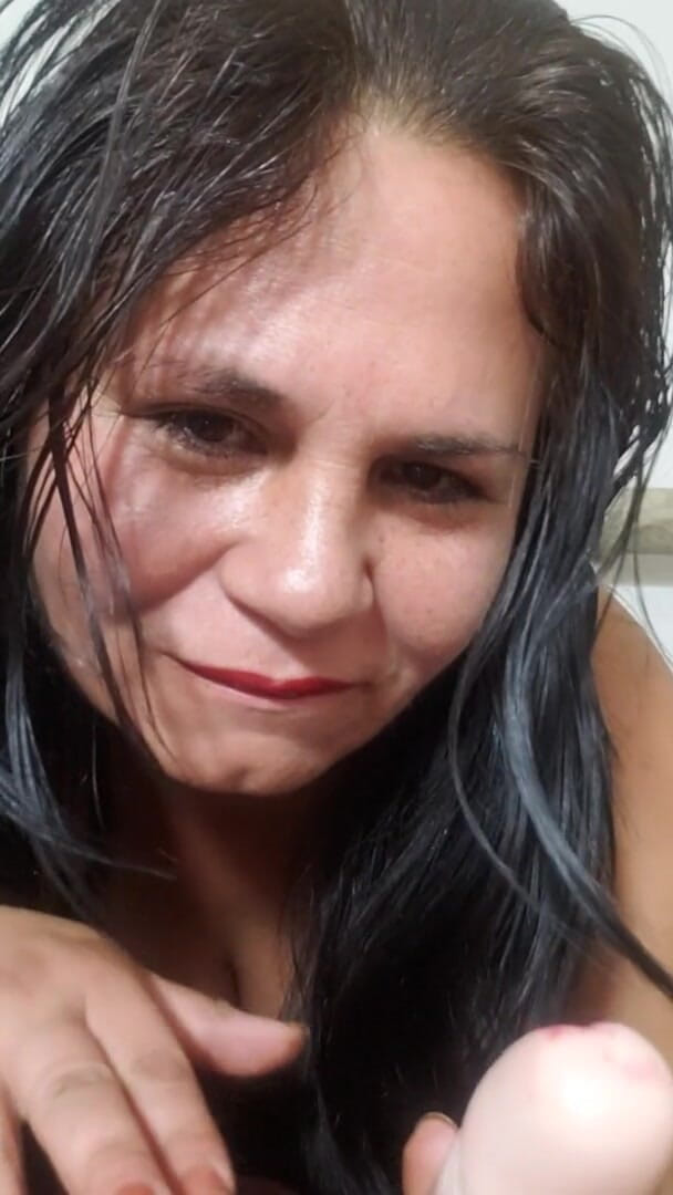 Riderqueen: Bienvenido a mi canal y disfruta de mi gran culo...