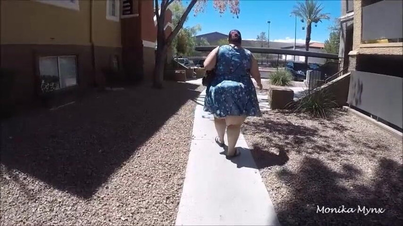 BBW Pleasures: Ssbbw(atynt vishaalkaay sundar aurat) kaar men ghoomte hue