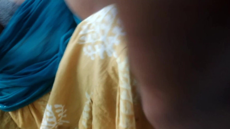 HotGirl21: Chị dâu trong làng nóng bỏng ở một mình trong rừng...