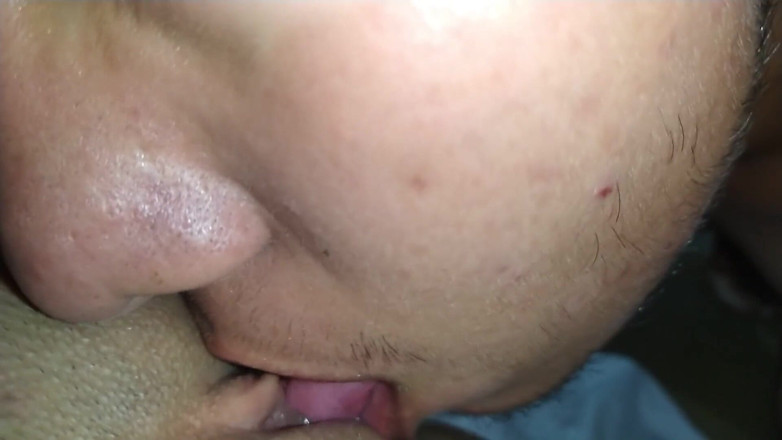 AngyAmazon: Cheating wife let stranger eat her pussy and fuck her...