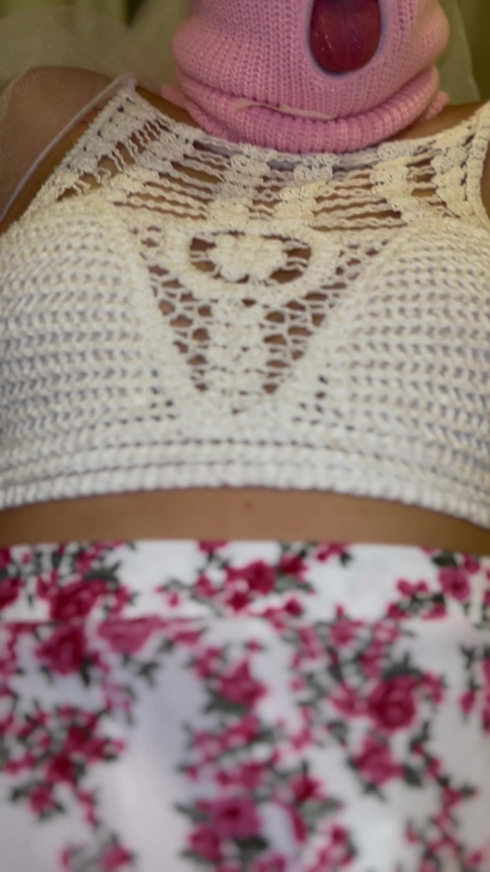 Sweetie Peach: White Masked Slut Tease