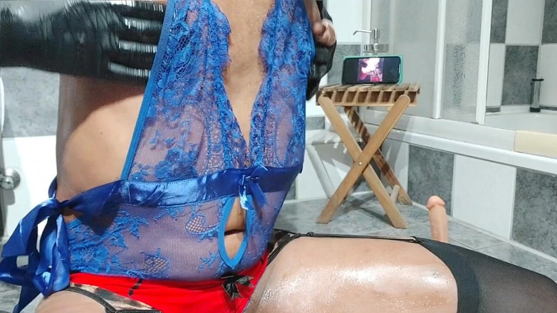 Milah CrossxxX: Naolejovaný, šukám si zadek část 2