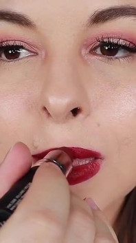 Edge for My Dark Lips