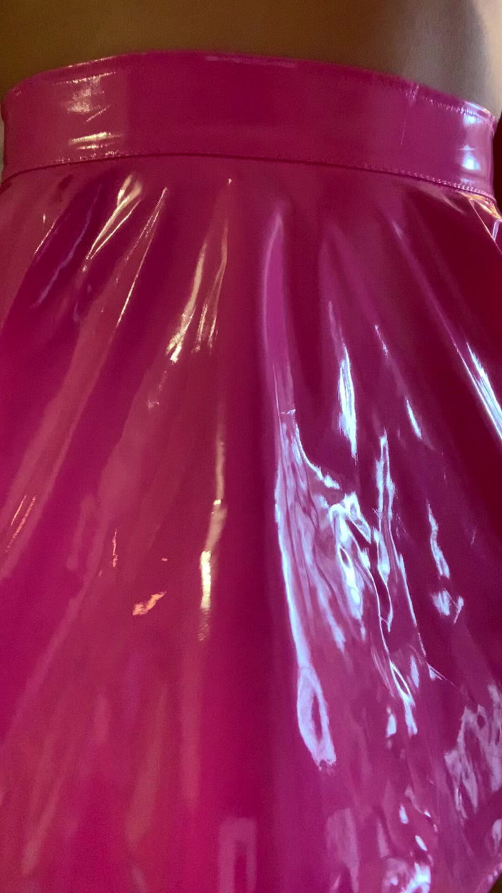 CALLIE ROKS: Pink Pvc Skirt Worship
