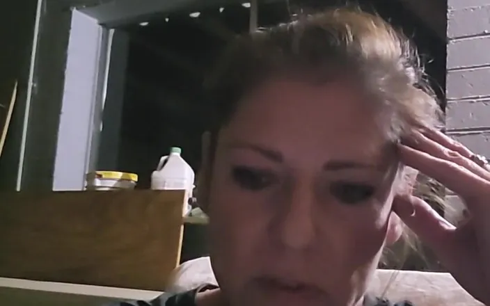 EliteLadyS: American MILF Went to Police