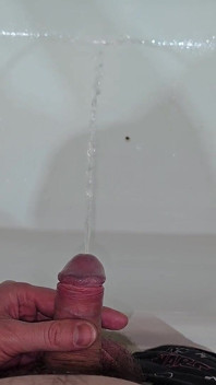 Kıllı yarak işiyor