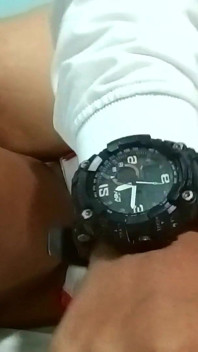 Enfermeira do hospital privado chamada ao médico Sharma para check-up de saúde