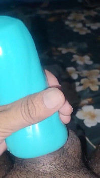 ของเล่นช่วยตัวใหม่ชุบน้ำลาย - แข็งโด่แล้วชักว่ายแรงๆ