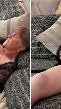 Mamie revient en black avec 2 godes, double pénétration et orgasmes de masturbation en solo
