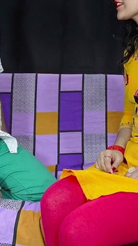 สาววัยรุ่น Priya ถูกเพื่อนหลอกเล่าเรื่องเซ็กส์ครั้งแรกจนเงี่ยน