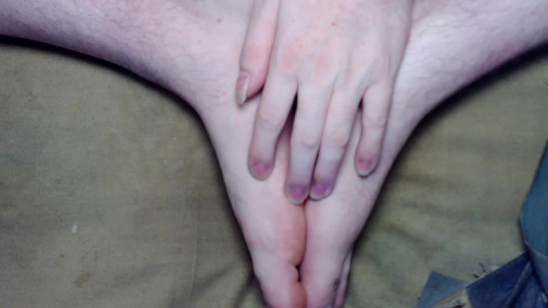 Au79: Jugando con mi cámara mostrando mis manos y pies