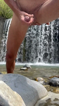 Geil bij de waterval