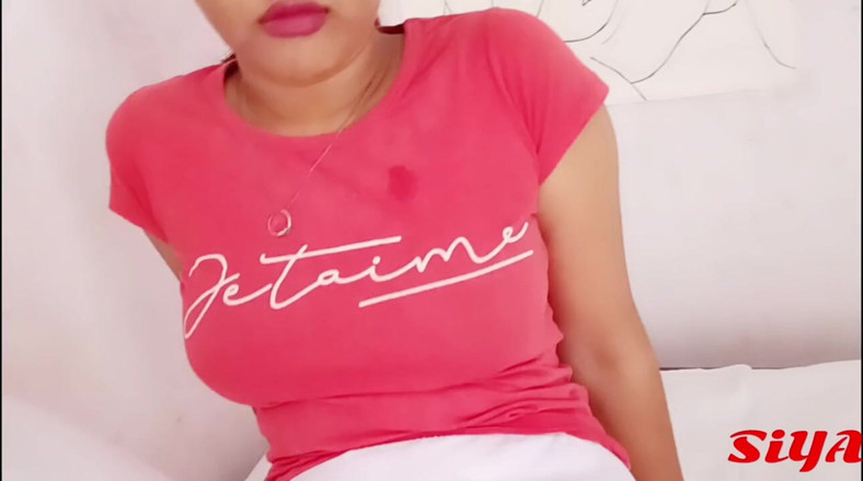 Vicky Siya: 義理の兄は彼女をファックしてシアのマンコを赤くしました