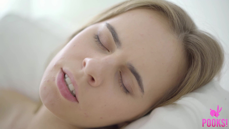 Pooksi: Teen with puffy nipples Scarlett B orgasms with her dildo!