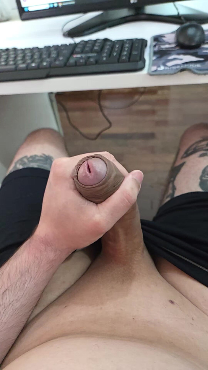 Lkdick8: Suge penisul ăla mare - Mai multe pe - Lkingsbr1