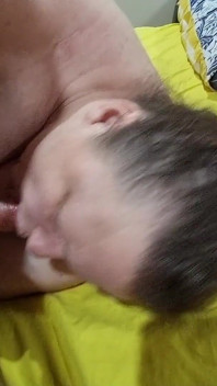 Memek sange cewek sange ini dientot habis-habisan sampai matanya mener