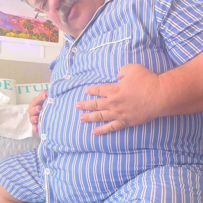 Hand-Free-Daddy-Chub: Fat Chub Bear Biggest Tummy Cutest Face Old Man