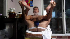 Mr hairy gardener: Pojďme si promluvit o prdění, pak se trochu uvolnili