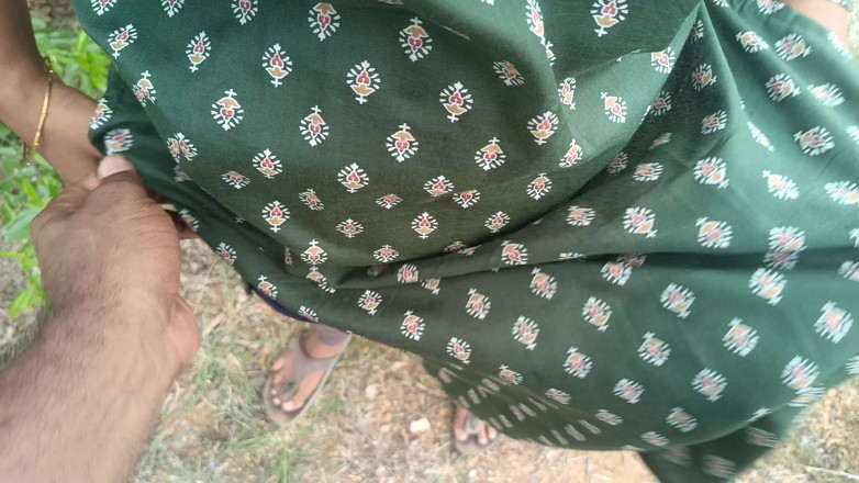 Magilmathi: Tamilská vdaná žena venku, část 1