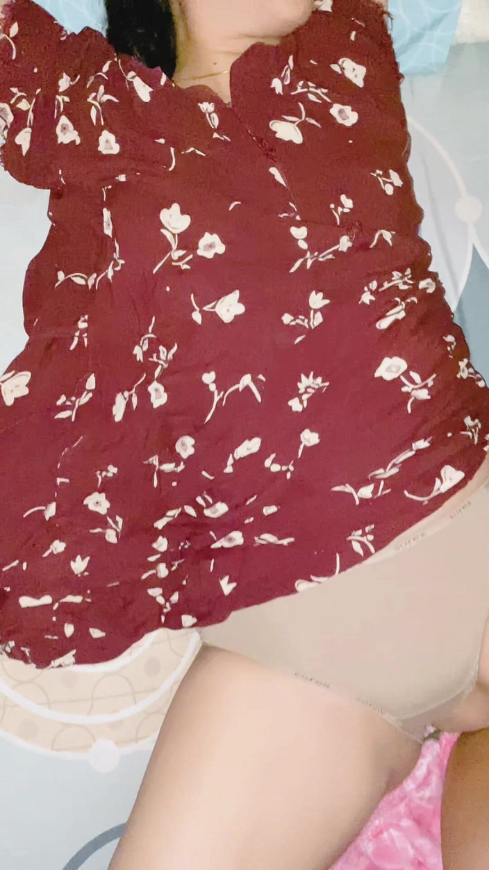 Bella Ivanka: Hairy Pussy Fuck