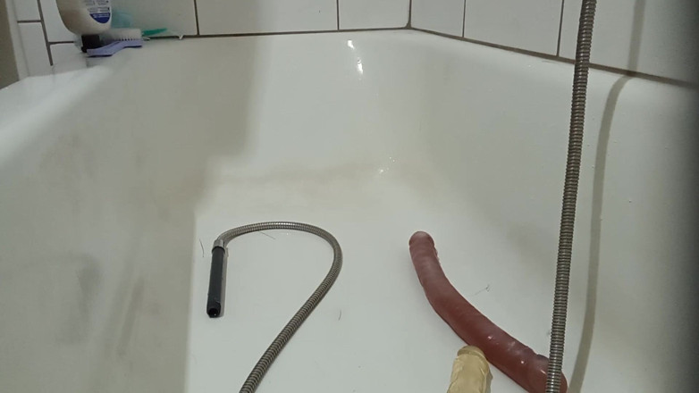 Lizzy Yum: Lizzyum SD JULY 2026 masturbazione al bagno # 80