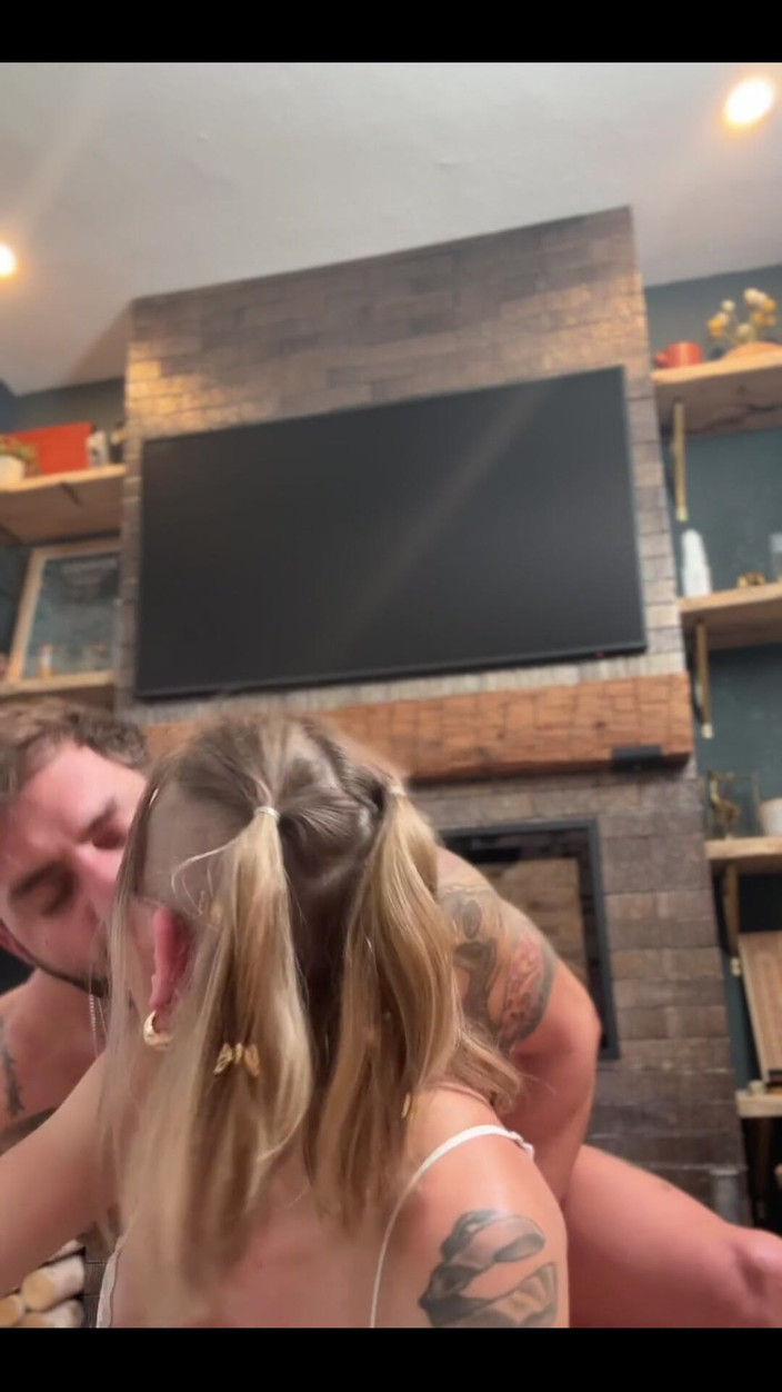 Sammm Next Door: Bg轻扫看到我被摧残